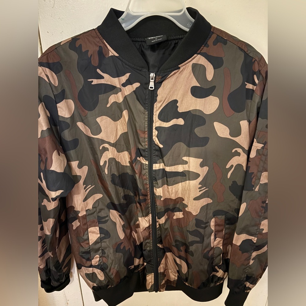 Original Deluxe Men’s Camo Zip Up Jacket